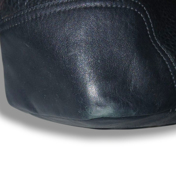 Pre-loved Coach Hadley Luxe Grain Leather Duffel Bag (Missing Long Strap) - Picture 6 of 10